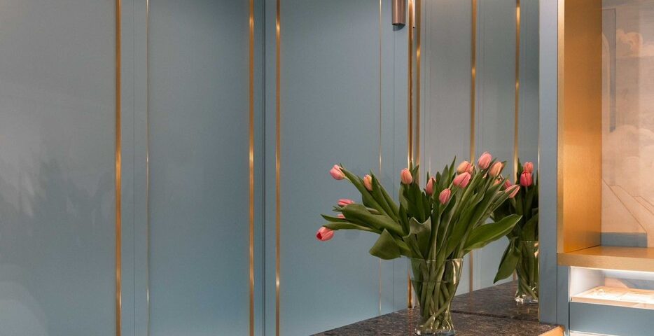 Interno della boutique Ginger in Via Solferino a Milano
